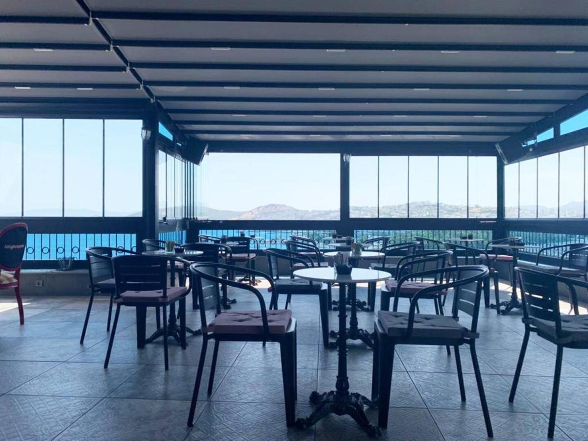 فندق Art & Interiors غومْبيت المظهر الخارجي الصورة