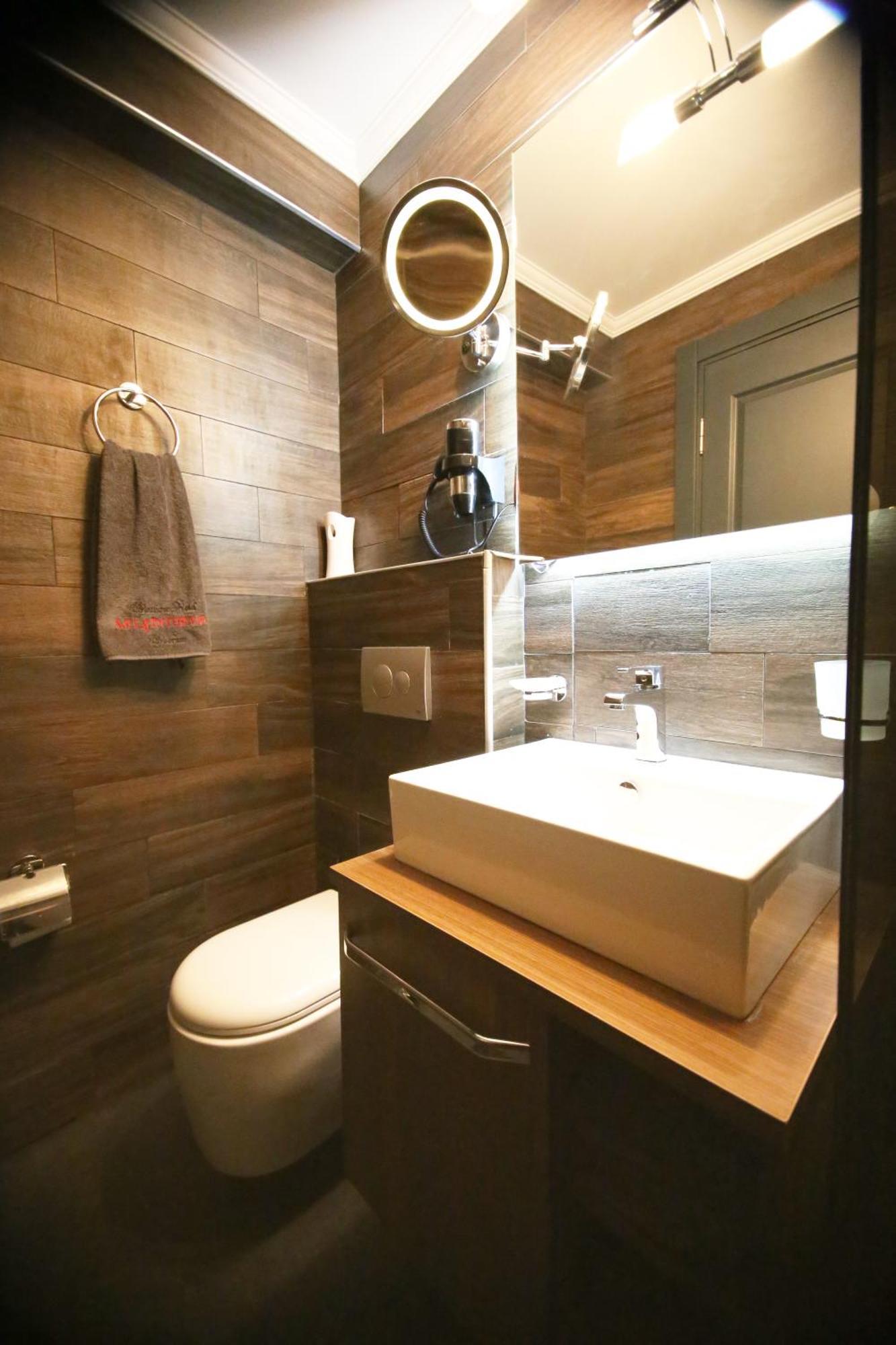 فندق Art & Interiors غومْبيت المظهر الخارجي الصورة